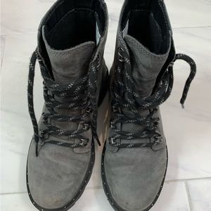 Sorel Lennox waterproof boots size 6 grey